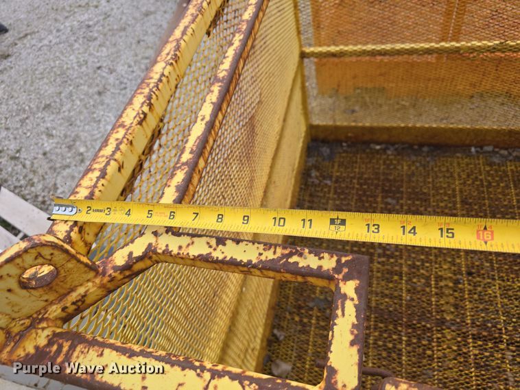 image for item EH8761 International Steel SS1000 crane basket