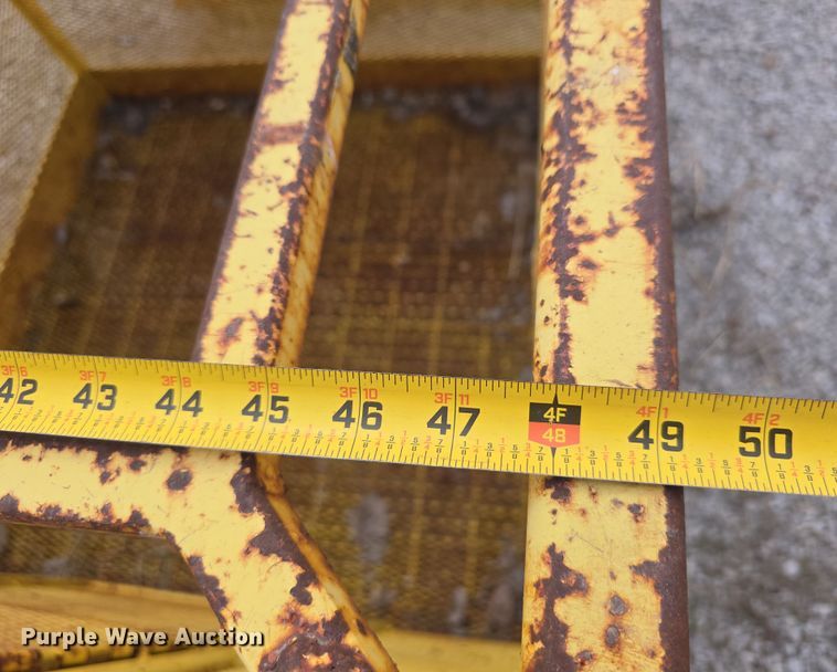 image for item EH8761 International Steel SS1000 crane basket