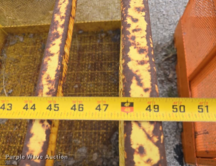 image for item EH8761 International Steel SS1000 crane basket