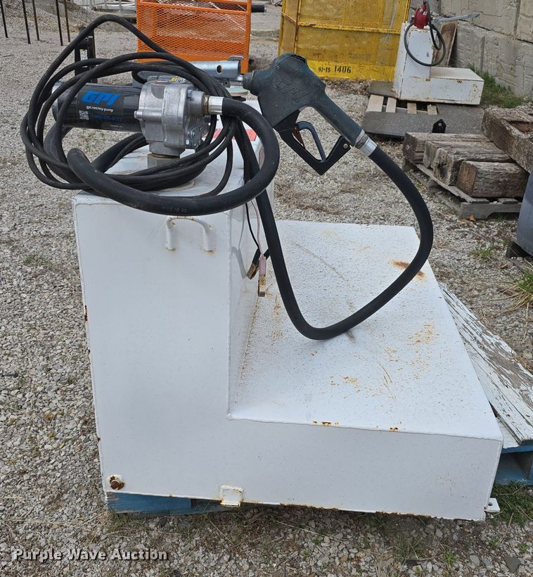 image for item EH8762 (2) auxiliary fuel tanks