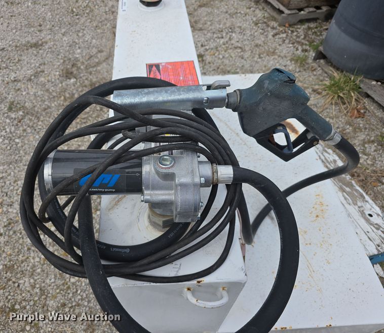 image for item EH8762 (2) auxiliary fuel tanks