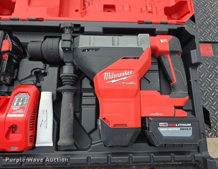 image for item EH8763 Milwaukee M18 Fuel hammer drill