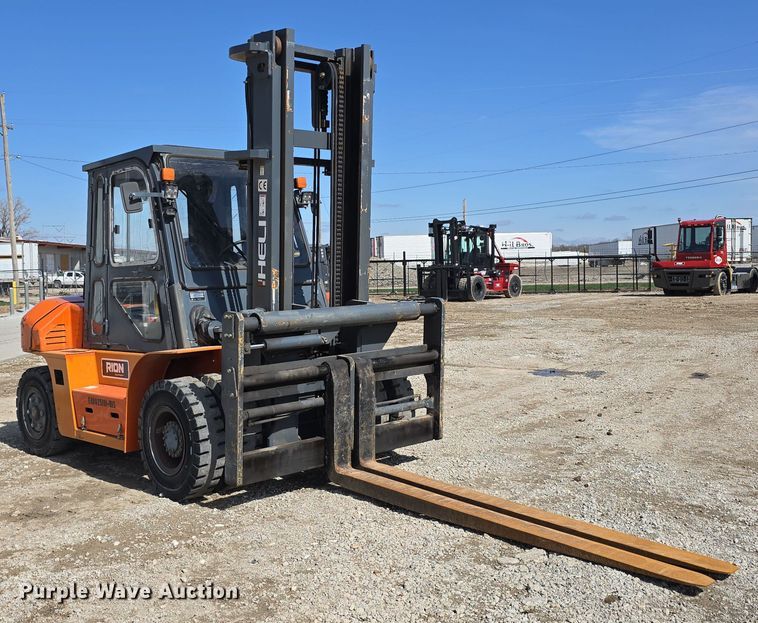 image for item EH8784 2015 Heli H2000 forklift
