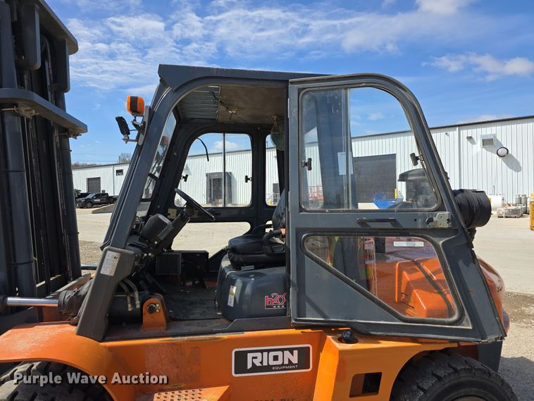 image for item EH8784 2015 Heli H2000 forklift