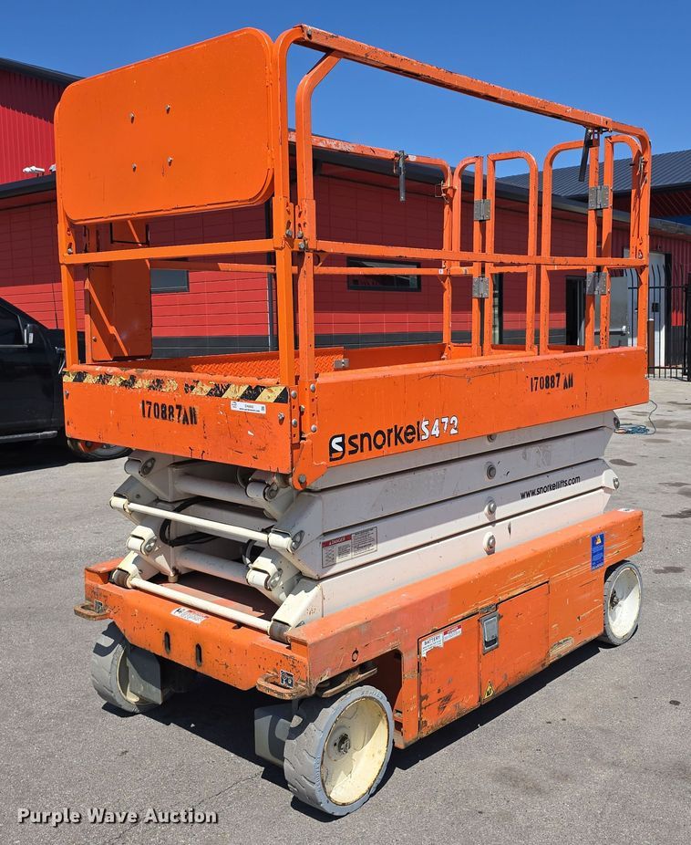 image for item EH8842 2016 Snorkel S4726E scissor lift