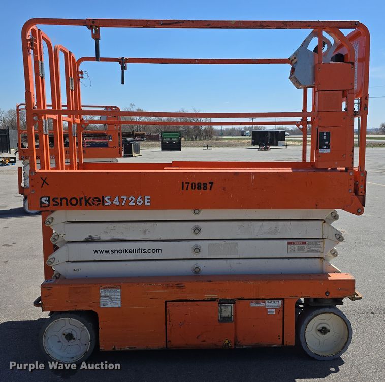image for item EH8842 2016 Snorkel S4726E scissor lift