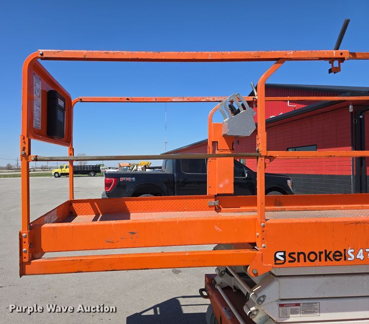 image for item EH8842 2016 Snorkel S4726E scissor lift