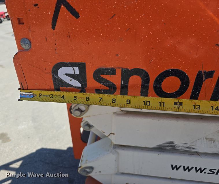 image for item EH8842 2016 Snorkel S4726E scissor lift
