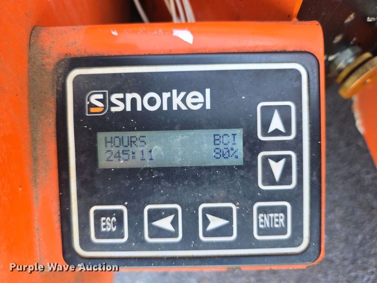 image for item EH8842 2016 Snorkel S4726E scissor lift