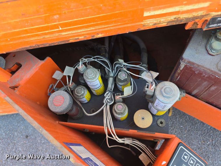 image for item EH8842 2016 Snorkel S4726E scissor lift