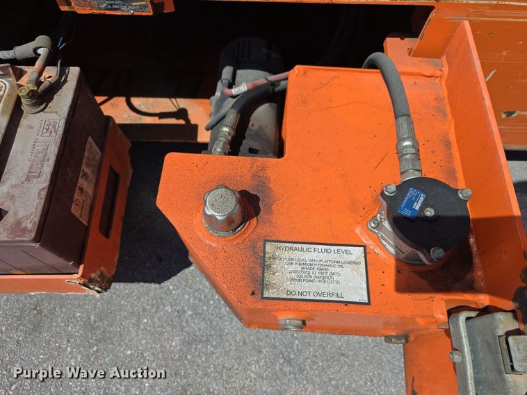 image for item EH8842 2016 Snorkel S4726E scissor lift