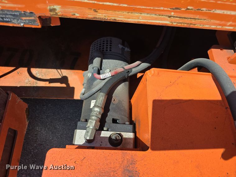 image for item EH8842 2016 Snorkel S4726E scissor lift