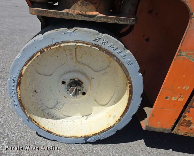 image for item EH8842 2016 Snorkel S4726E scissor lift