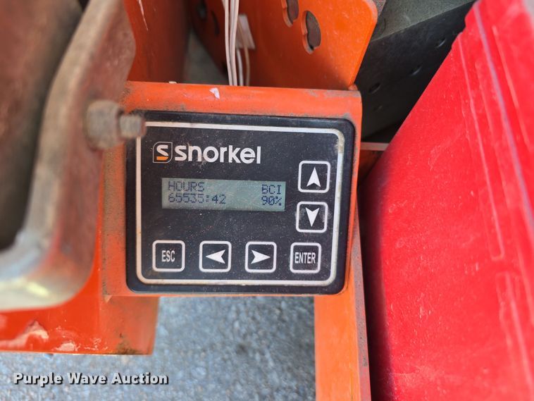 image for item EH8843 2017 Snorkel S4732E scissor lift