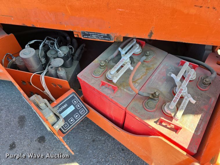 image for item EH8843 2017 Snorkel S4732E scissor lift