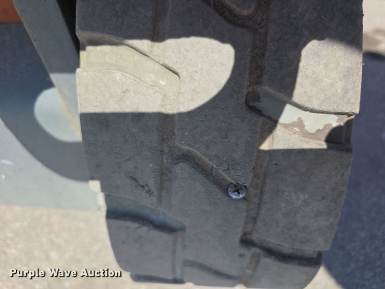 image for item EH8843 2017 Snorkel S4732E scissor lift