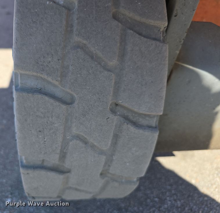 image for item EH8843 2017 Snorkel S4732E scissor lift