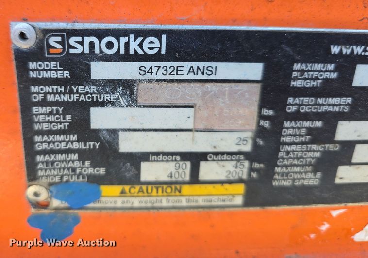 image for item EH8843 2017 Snorkel S4732E scissor lift