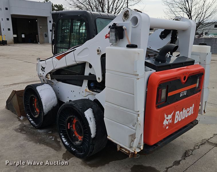 image for item EI8854 2019 Bobcat S770 skid steer loader