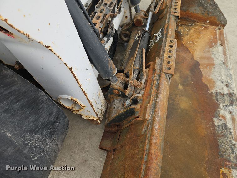 image for item EI8854 2019 Bobcat S770 skid steer loader