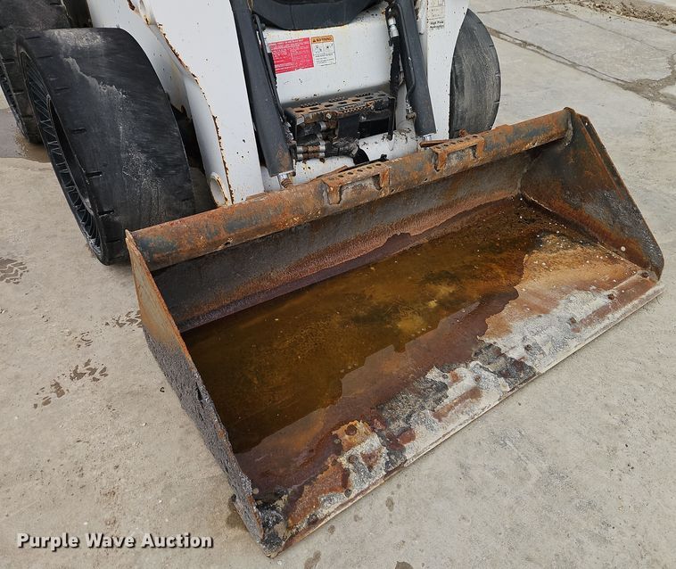 image for item EI8854 2019 Bobcat S770 skid steer loader