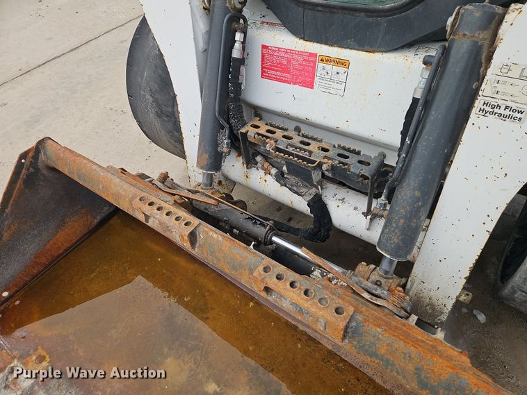 image for item EI8854 2019 Bobcat S770 skid steer loader