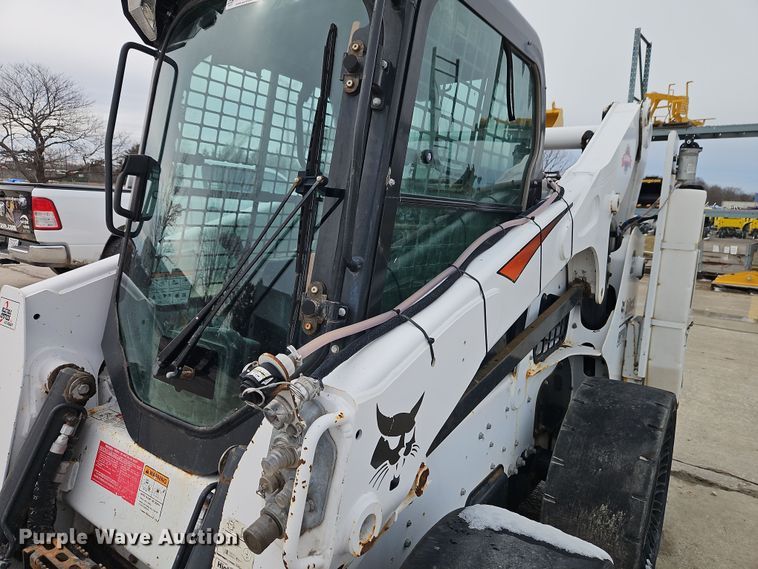 image for item EI8854 2019 Bobcat S770 skid steer loader