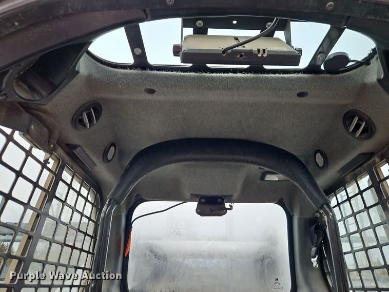 image for item EI8854 2019 Bobcat S770 skid steer loader