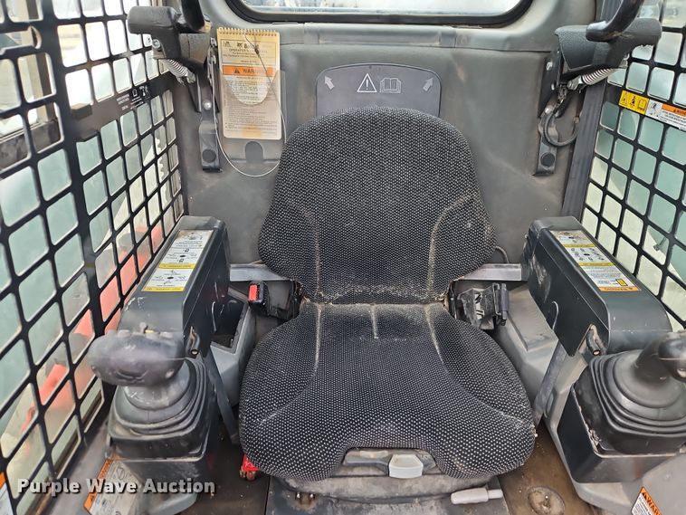 image for item EI8854 2019 Bobcat S770 skid steer loader