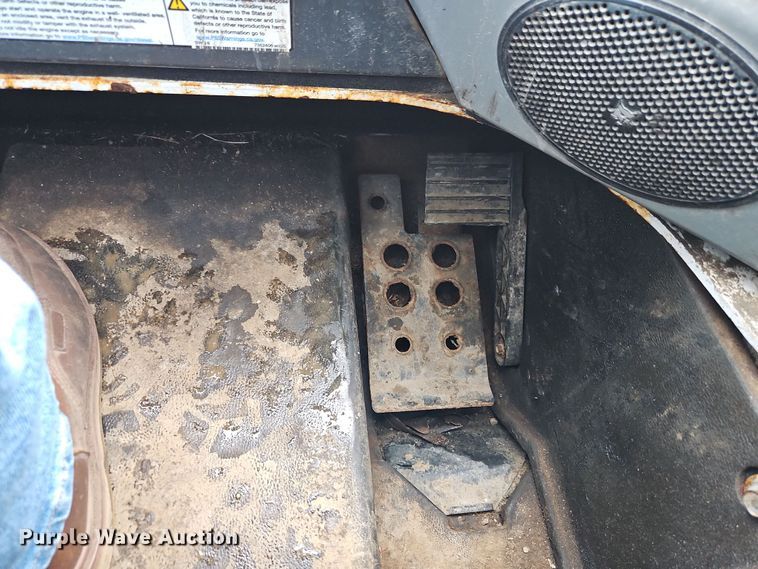 image for item EI8854 2019 Bobcat S770 skid steer loader