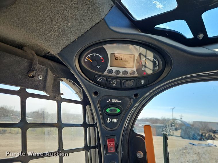 image for item EI8854 2019 Bobcat S770 skid steer loader