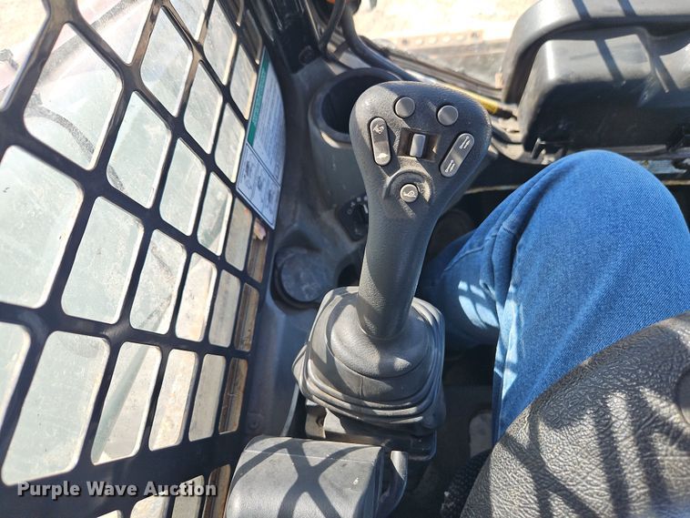 image for item EI8854 2019 Bobcat S770 skid steer loader