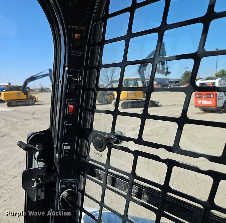 image for item EI8854 2019 Bobcat S770 skid steer loader