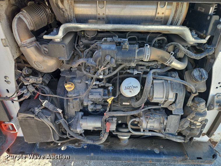 image for item EI8854 2019 Bobcat S770 skid steer loader