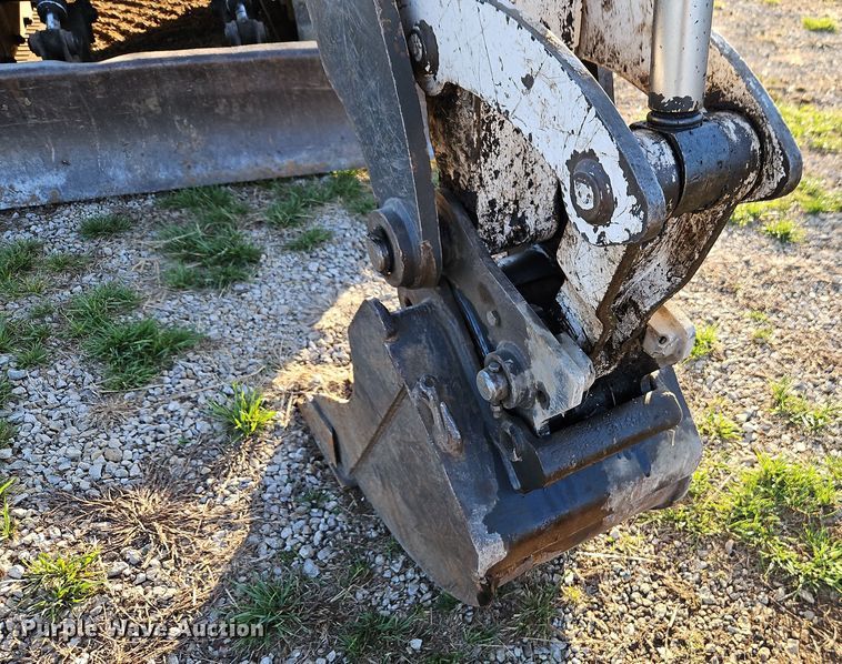 image for item EI8900 1999 Bobcat 337 mini excavator