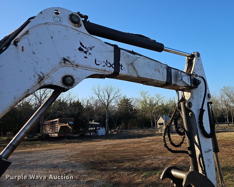 image for item EI8900 1999 Bobcat 337 mini excavator