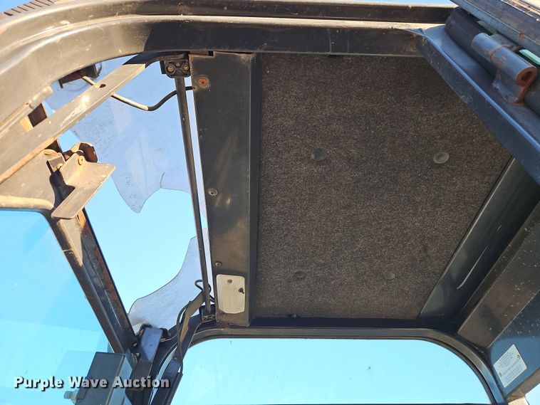 image for item EI8900 1999 Bobcat 337 mini excavator