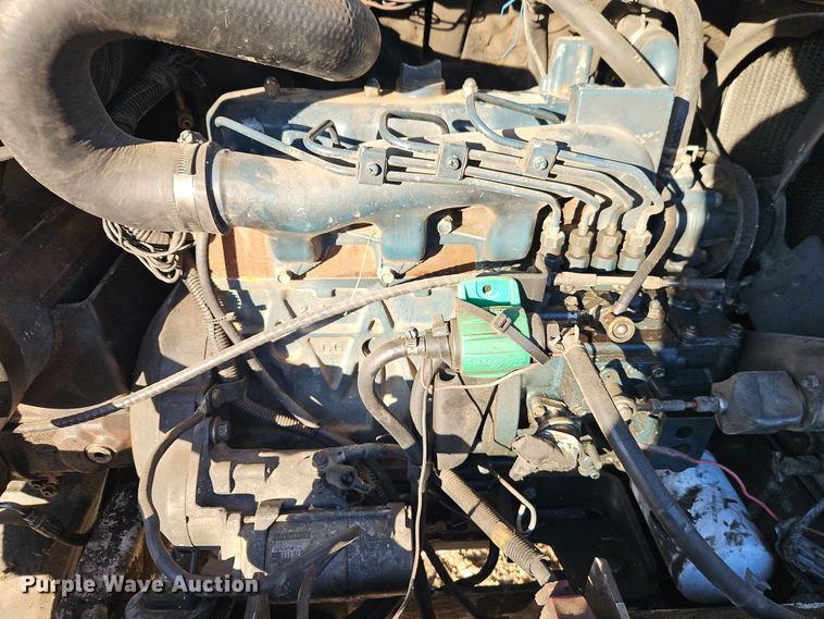 image for item EI8900 1999 Bobcat 337 mini excavator