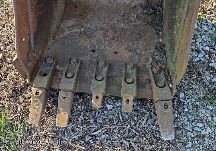 image for item EI8901 Melroe mini excavator bucket