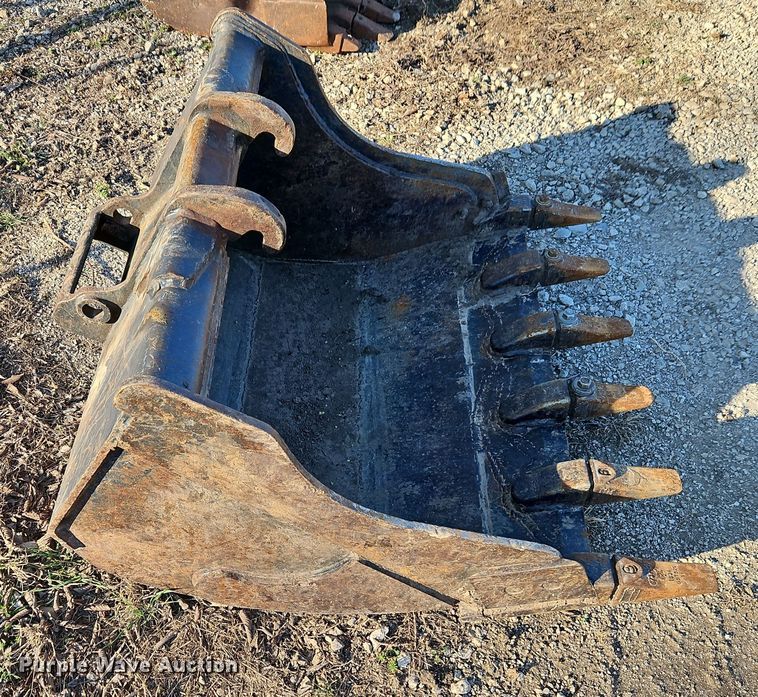 image for item EI8903 Bobcat mini excavator bucket