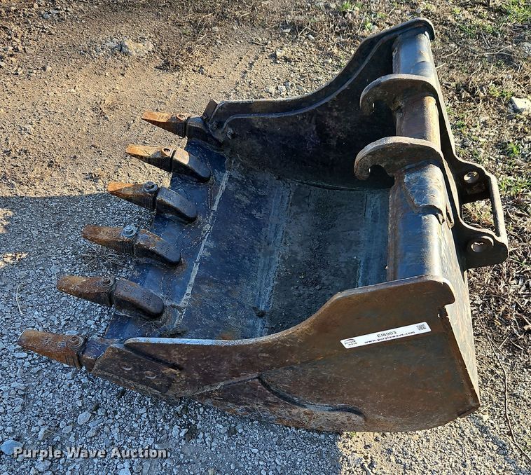 image for item EI8903 Bobcat mini excavator bucket