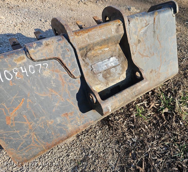 image for item EI8903 Bobcat mini excavator bucket