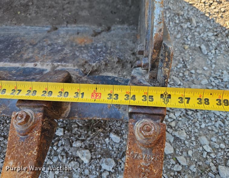 image for item EI8903 Bobcat mini excavator bucket