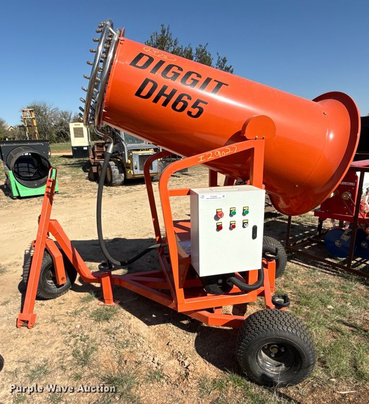 image for item EJ3536 Diggit DH65 dust control mister fan