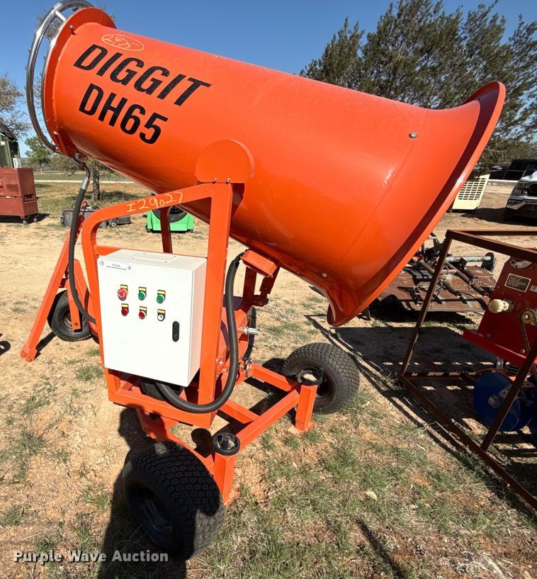 image for item EJ3536 Diggit DH65 dust control mister fan