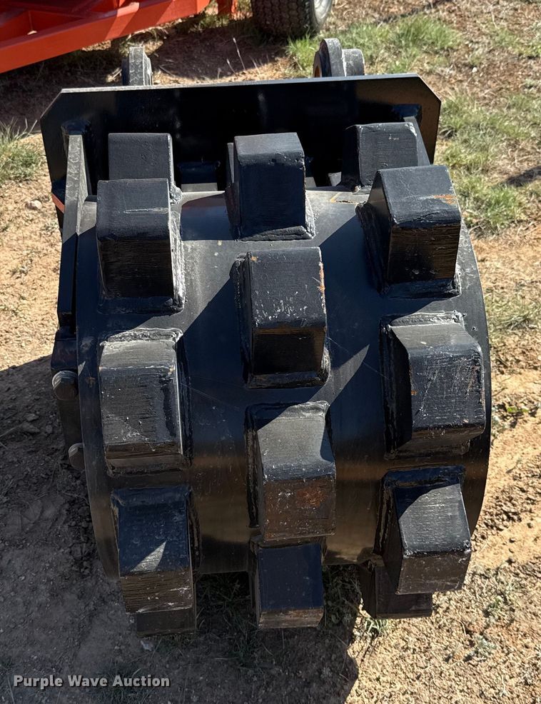 image for item EJ3537 2024 GIYI excavator compaction wheel