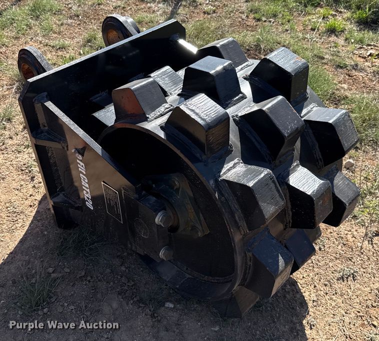 image for item EJ3537 2024 GIYI excavator compaction wheel