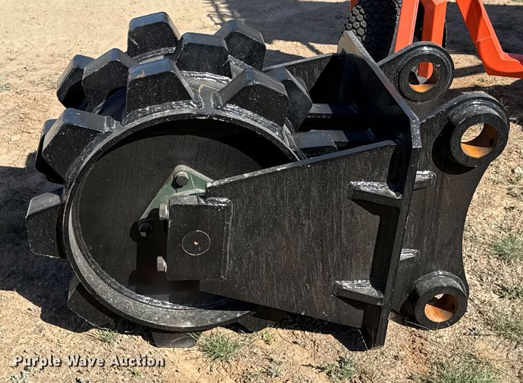 image for item EJ3537 2024 GIYI excavator compaction wheel