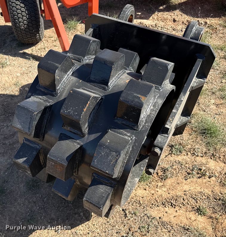 image for item EJ3537 2024 GIYI excavator compaction wheel