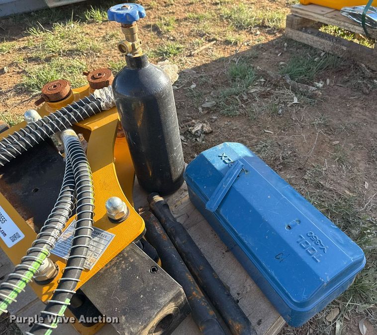 image for item EJ3555 2024 MIVA SB05 hydraulic breaker